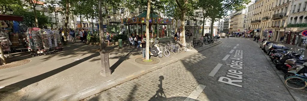 Retail in Paris for lease Building Photo- Image 1 of 5