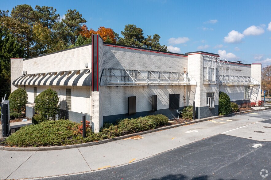 1875 E West Connector, Austell, GA à louer - Photo du bâtiment - Image 3 de 4