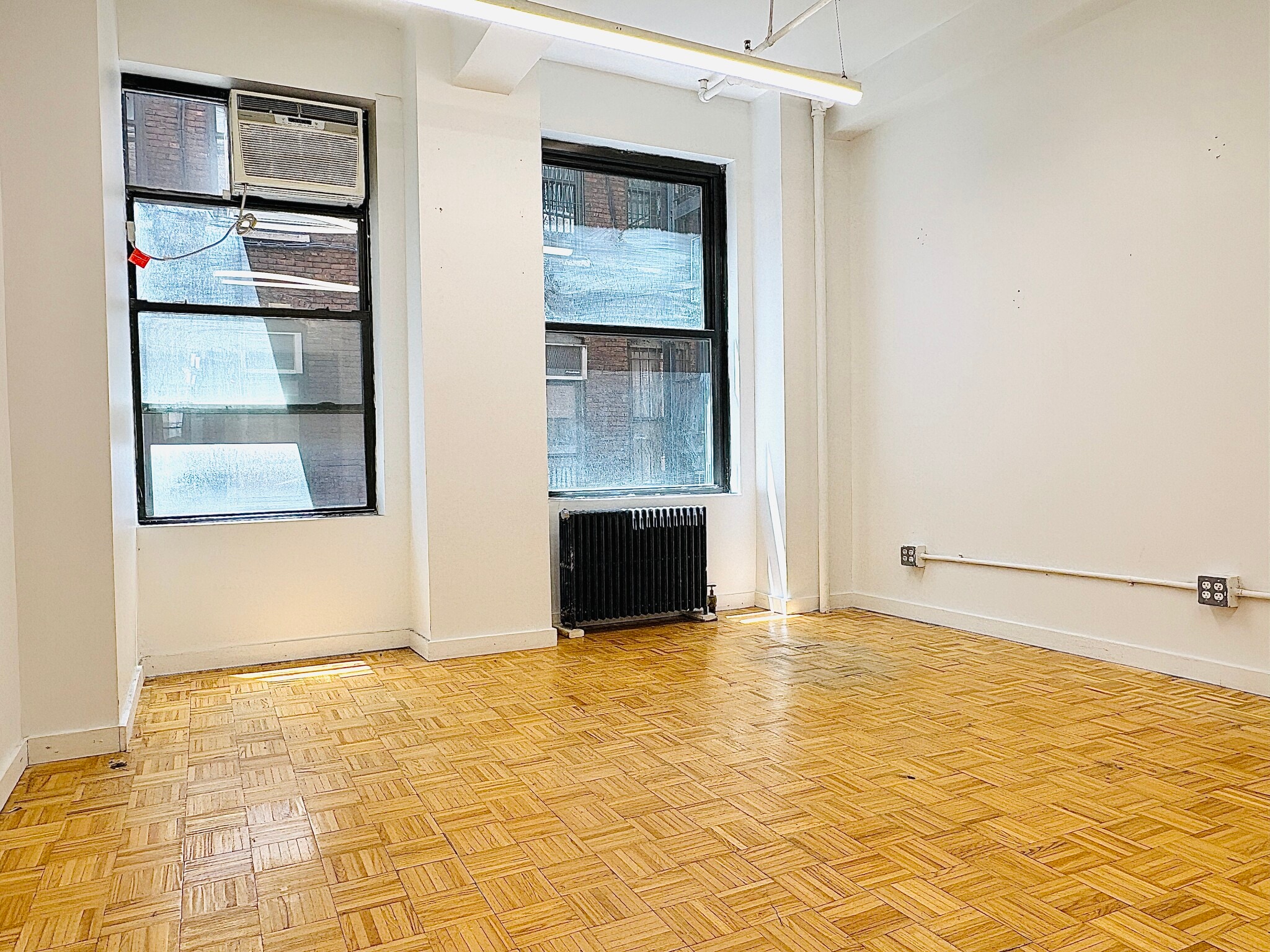252 W 38th St, New York, NY à louer Photo intérieure- Image 1 de 5