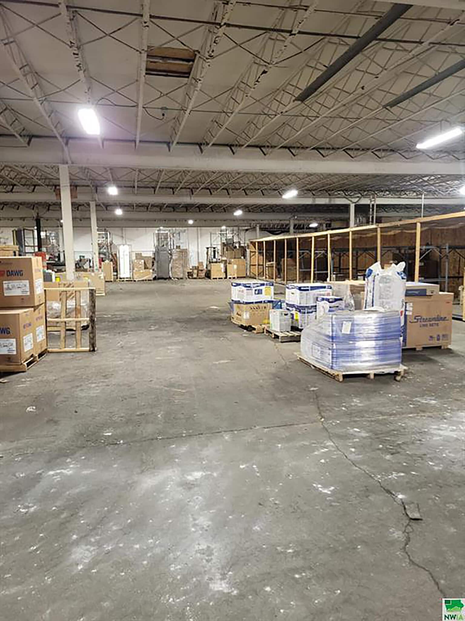 1300 4th St, Sioux City, IA for lease Interior Photo- Image 1 of 14