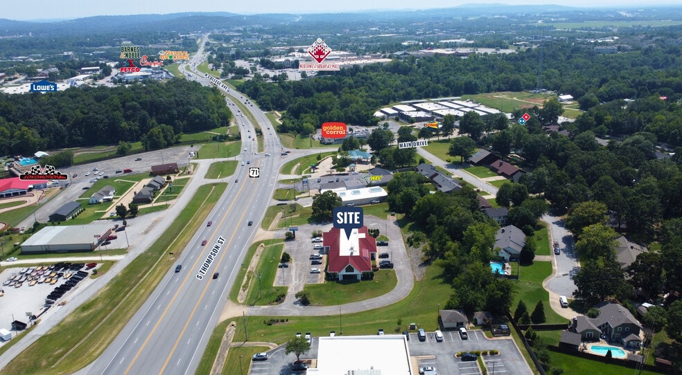 5106 S Thompson St, Springdale, AR for lease - Building Photo - Image 3 of 12