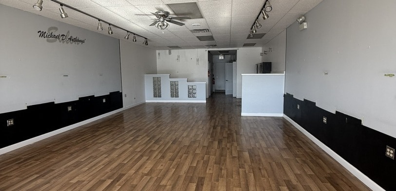 1402-1408 W 55th St, Countryside, IL for lease Interior Photo- Image 1 of 3