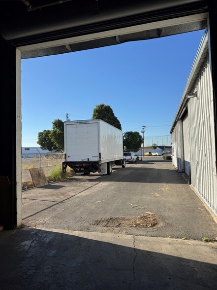 496 Hester St, San Leandro, CA for sale - Building Photo - Image 3 of 6