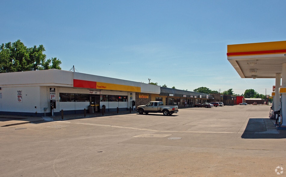 704-738 W 23rd St, Tulsa, OK à louer - Photo du bâtiment - Image 2 de 3