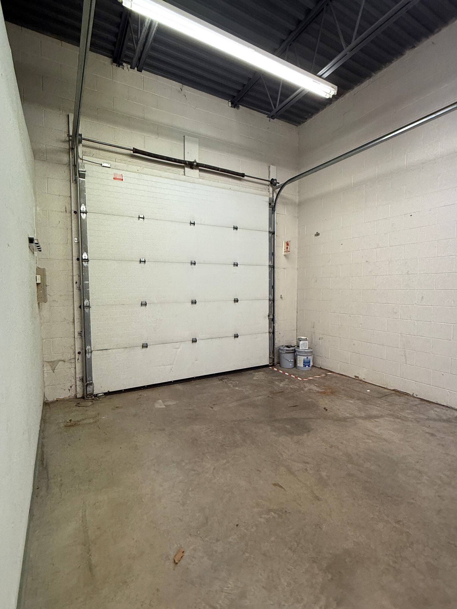 9934 N Alpine Rd, Machesney Park, IL à louer Photo intérieure- Image 1 de 14