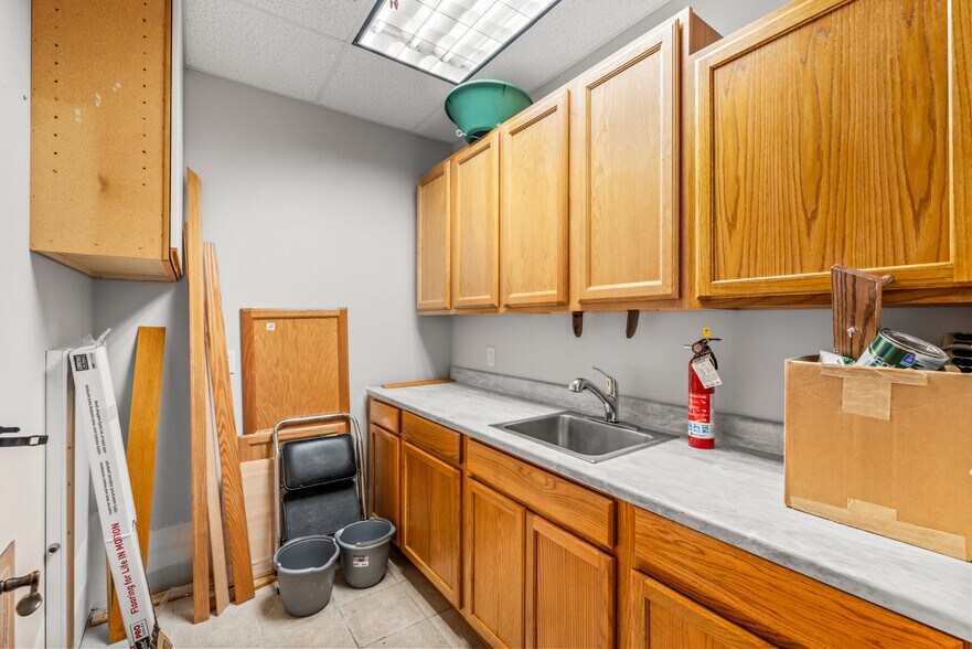 505 Anglers Dr, Steamboat Springs, CO à vendre - Photo du bâtiment - Image 3 de 28