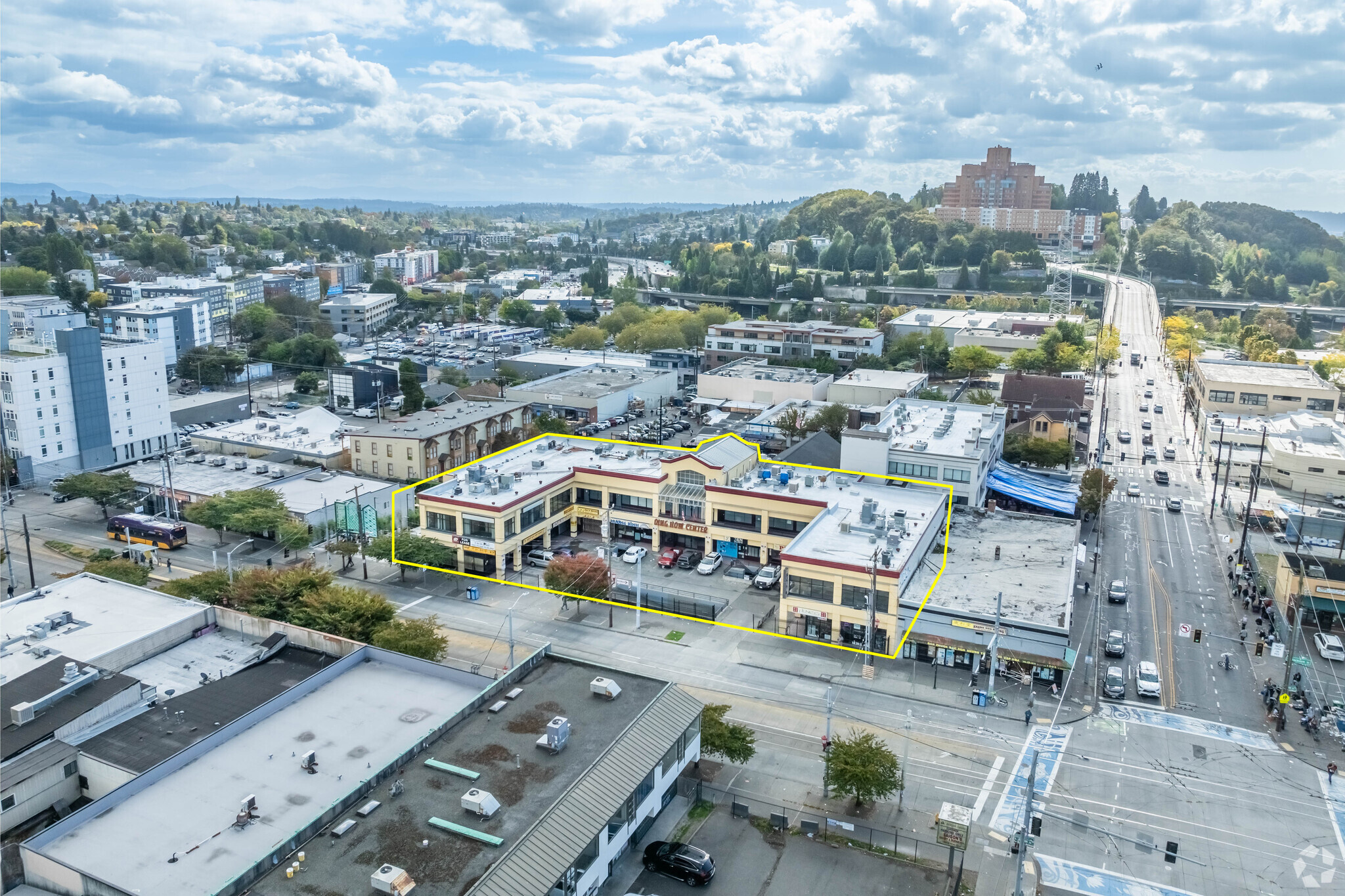 1207 S Jackson St, Seattle, WA à vendre Photo du b timent- Image 1 de 27