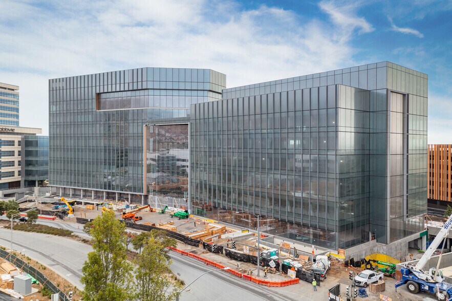 750 Gateway Blvd, South San Francisco, CA à louer - Photo principale - Image 1 de 10