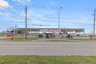 Plus de détails pour 2012 N Alexander Dr, Baytown, TX - Vente au détail à vendre