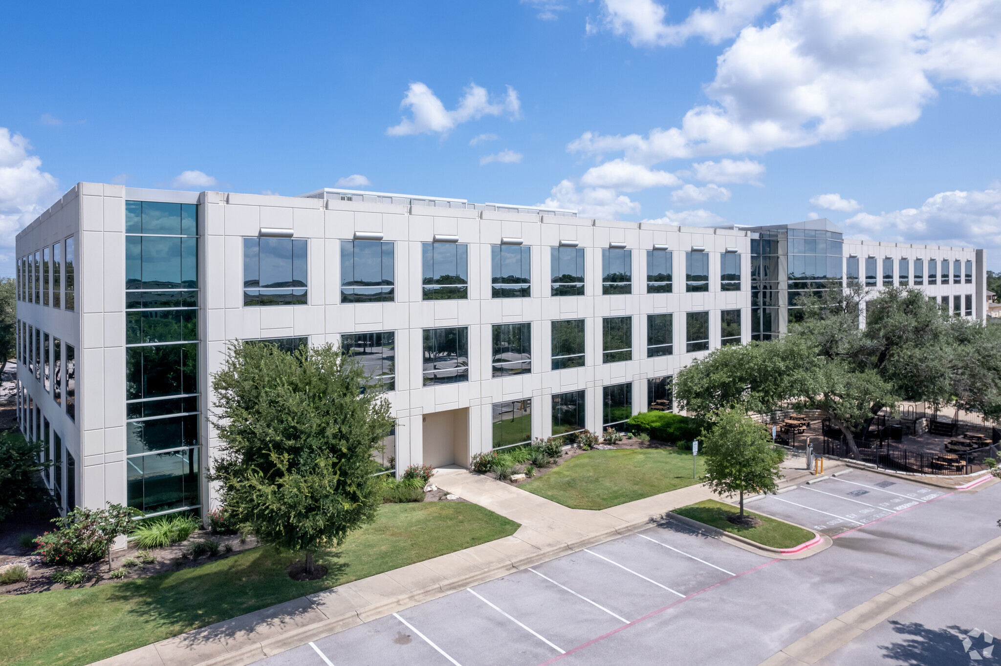 11001 Lakeline Blvd, Austin, TX à vendre Photo du bâtiment- Image 1 de 1