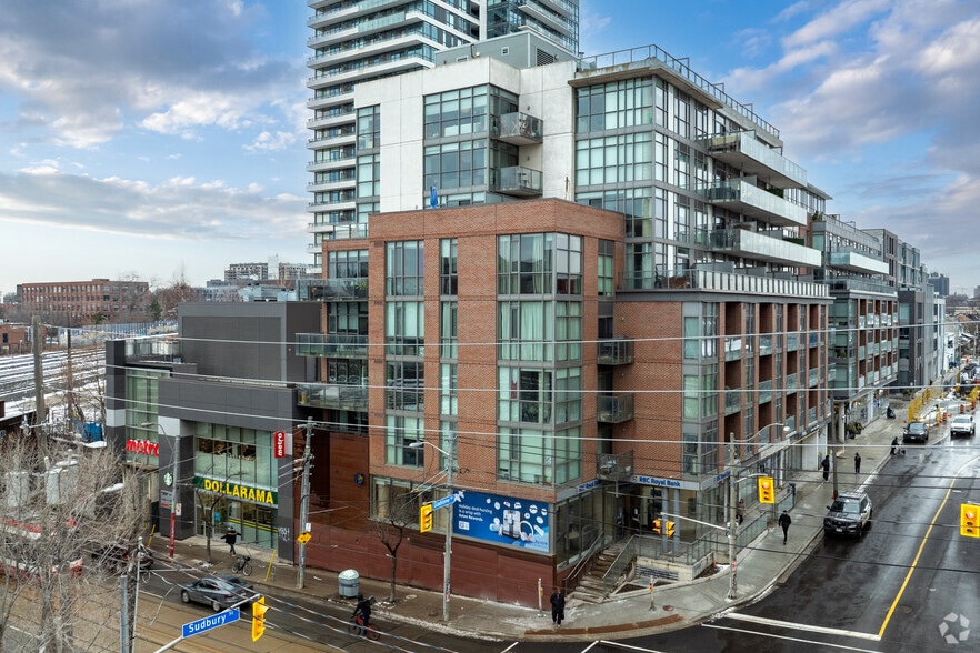 1230 Queen St W, Toronto, ON for sale - Primary Photo - Image 1 of 1