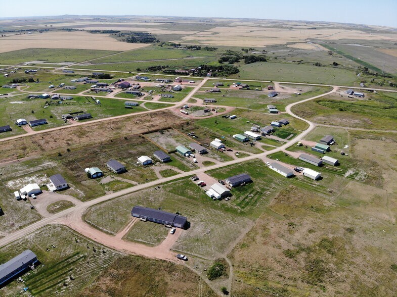 Longview Dr, Arnegard, ND à vendre - Photo du bâtiment - Image 2 de 8