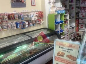 Retail in Madrid, Madrid for lease Interior Photo- Image 2 of 4