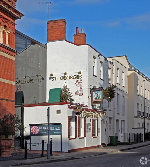 53 St Georges Pl, Cheltenham à vendre - Photo du bâtiment - Image 2 de 13