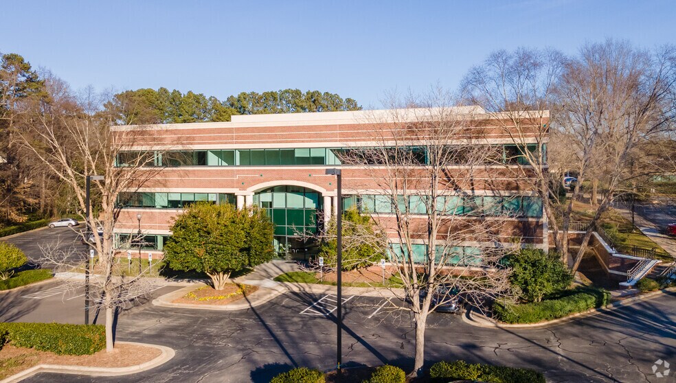 110 Horizon Dr, Raleigh, NC à louer - Photo du bâtiment - Image 3 de 14