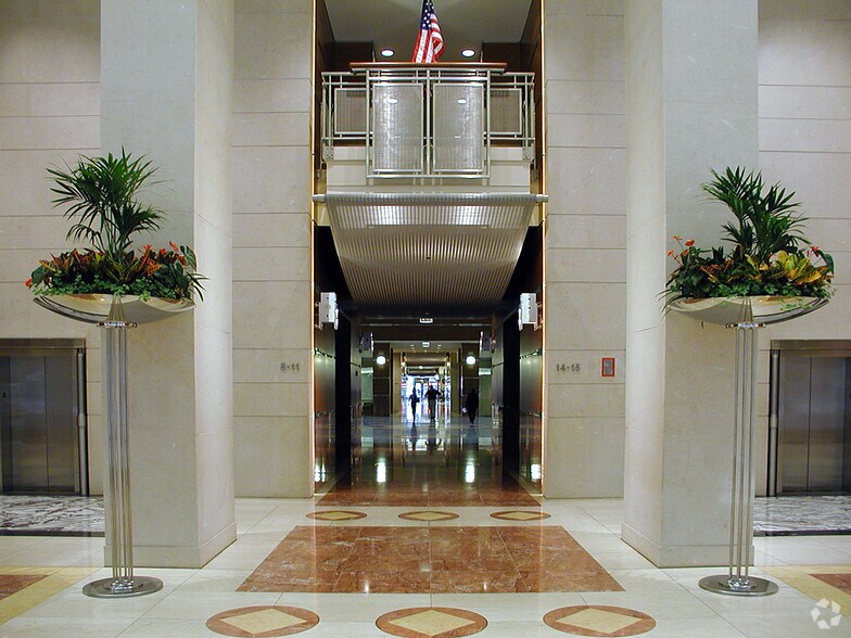 175 W Jackson Blvd, Chicago, IL à louer - Hall d’entrée - Image 2 de 21