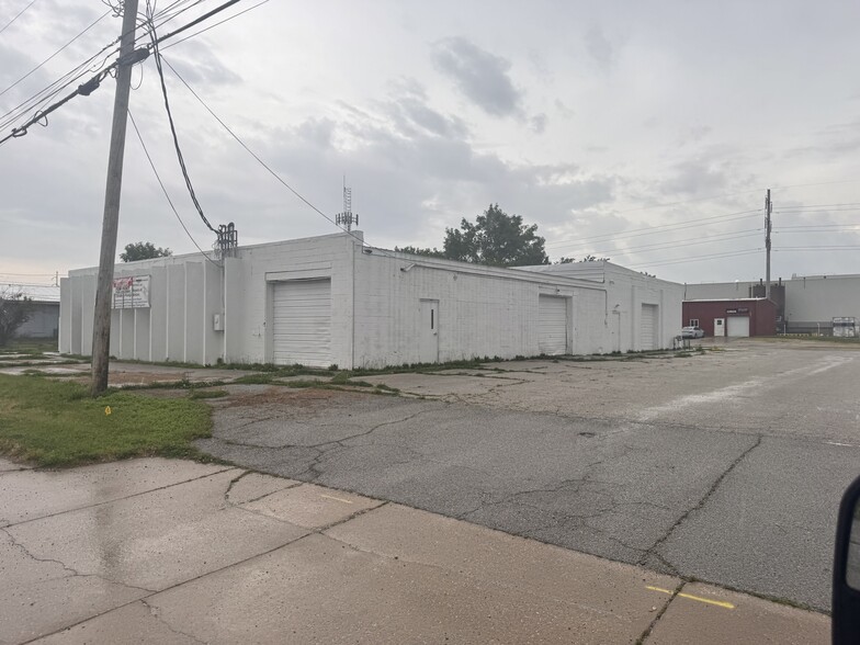 201 Farabee Dr S, Lafayette, IN for lease - Building Photo - Image 3 of 8