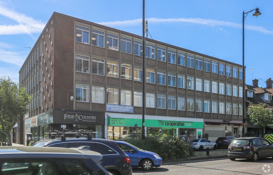 Mount Pleasant Rd, Barnet for lease - Building Photo - Image 2 of 19