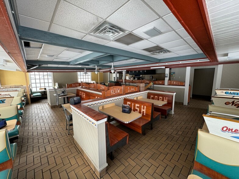 2412 Woodville Rd, Oregon, OH for lease - Interior Photo - Image 2 of 3
