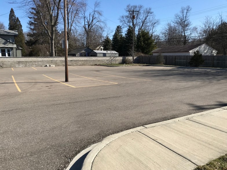 35540 W Michigan Ave, Wayne, MI à vendre - Autre - Image 2 de 42