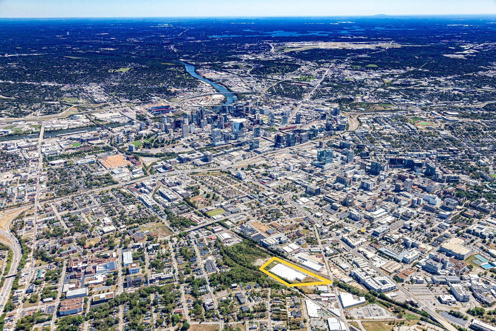 2300 Clifton Ave, Nashville, TN à louer Photo principale- Image 1 de 7