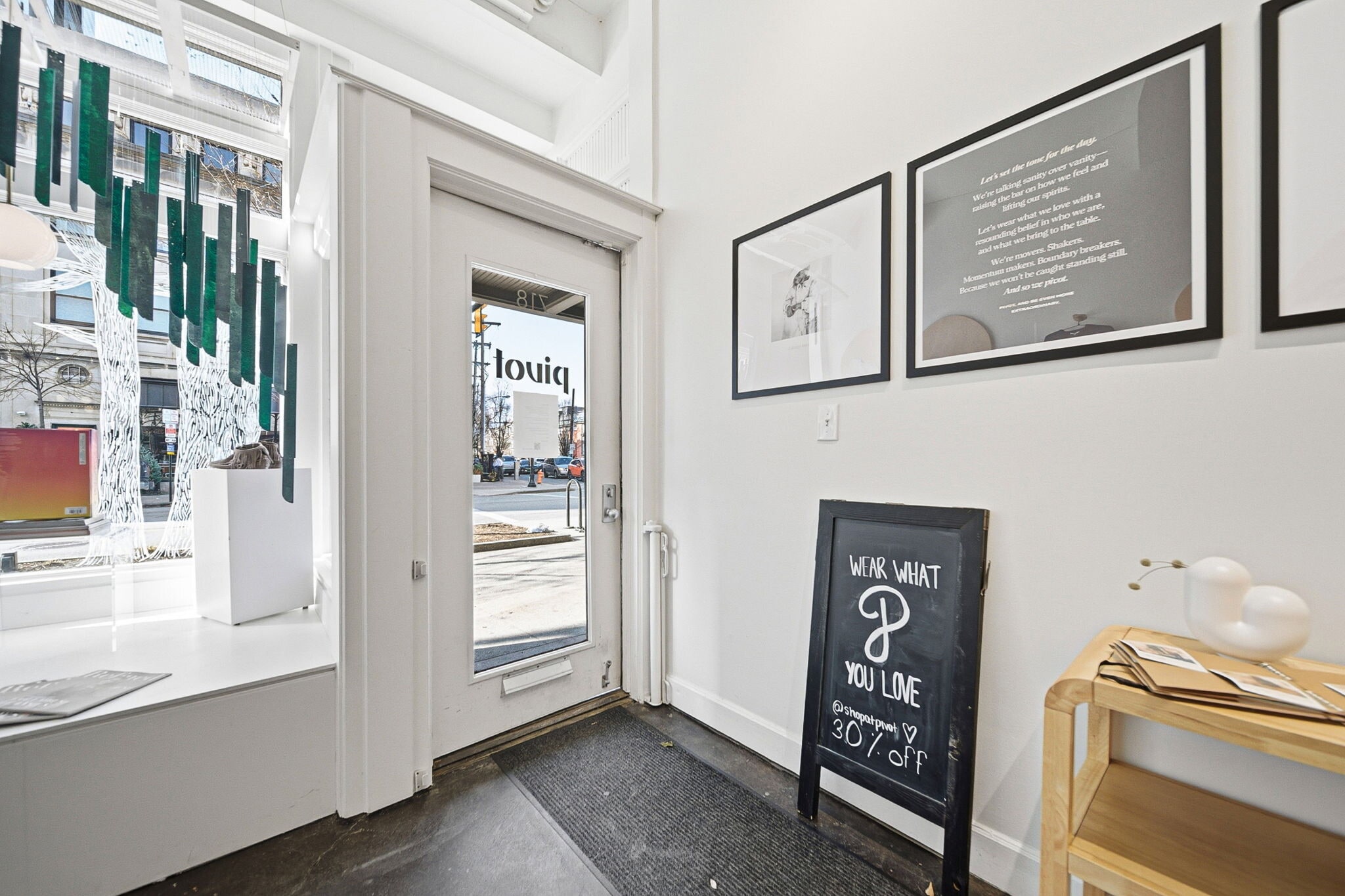 714-720 N High St, Columbus, OH for lease Interior Photo- Image 1 of 16