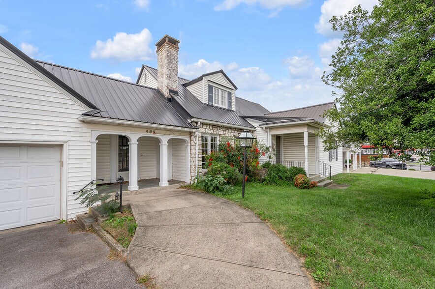 454 Big Hill Ave, Richmond, KY à vendre - Photo du bâtiment - Image 3 de 59