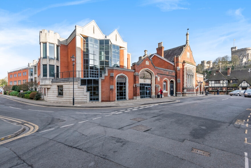 Riverside Walk, Windsor for lease - Building Photo - Image 1 of 8