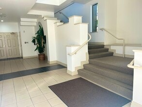 7599 Redwood Blvd, Novato, CA for lease Building Photo- Image 2 of 3