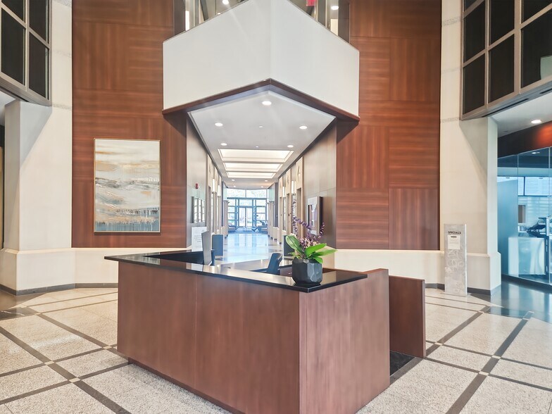 7760 France Ave S, Bloomington, MN à louer - Photo intérieure - Image 3 de 14