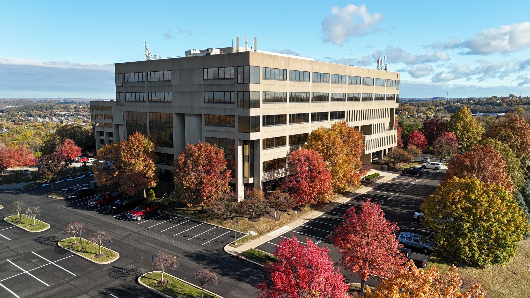 730 Holiday Dr, Pittsburgh, PA for lease Aerial- Image 1 of 10