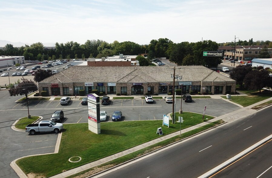 975 N Main St, Layton, UT à louer - Photo du bâtiment - Image 2 de 2