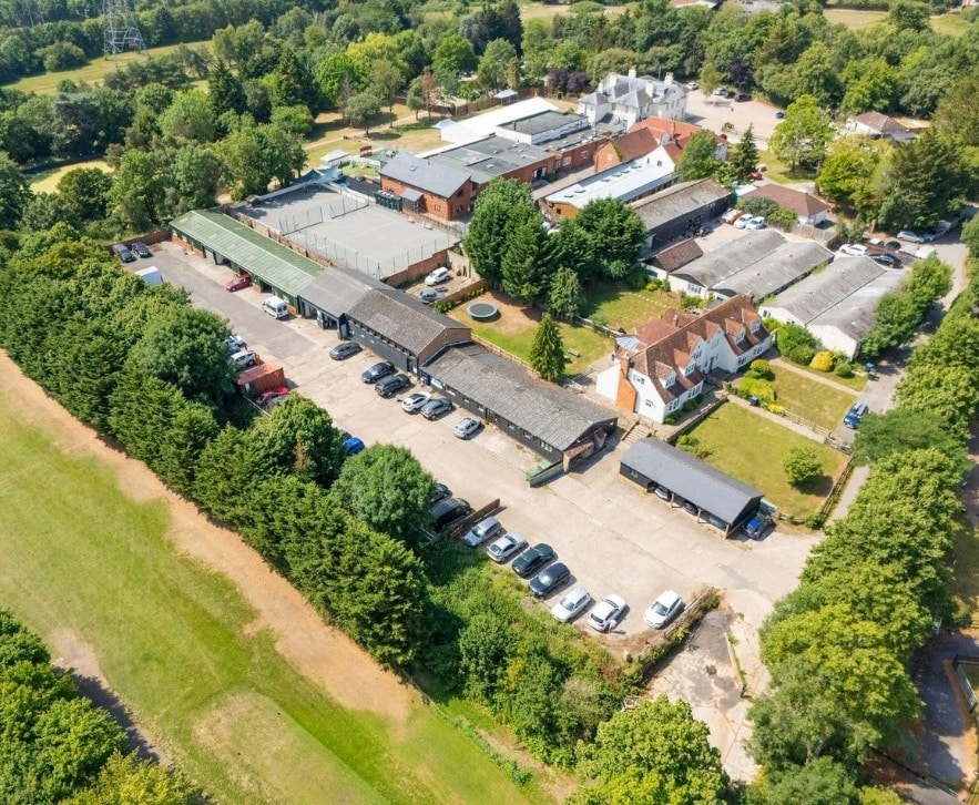 Flux's Ln, Epping for sale Primary Photo- Image 1 of 28