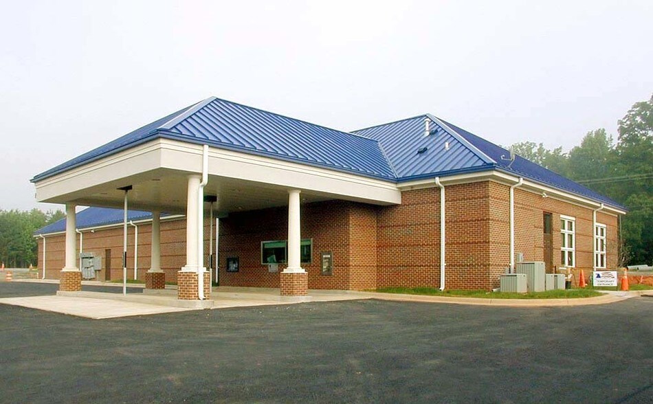 3500 Mt. Holly Huntersville Rd, Charlotte, NC for lease - Building Photo - Image 2 of 3