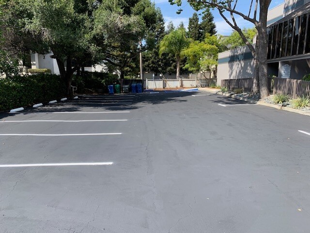 894 Meinecke Ave, San Luis Obispo, CA à vendre - Photo du bâtiment - Image 2 de 7