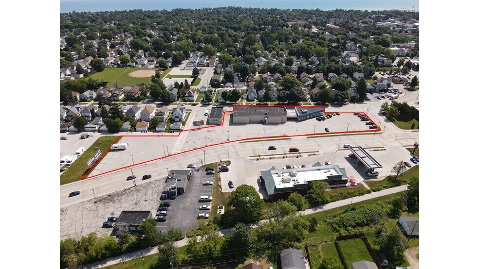Commercial Property/Redevelopment portfolio of 2 properties for sale on LoopNet.ca - Aerial - Image 1 of 17