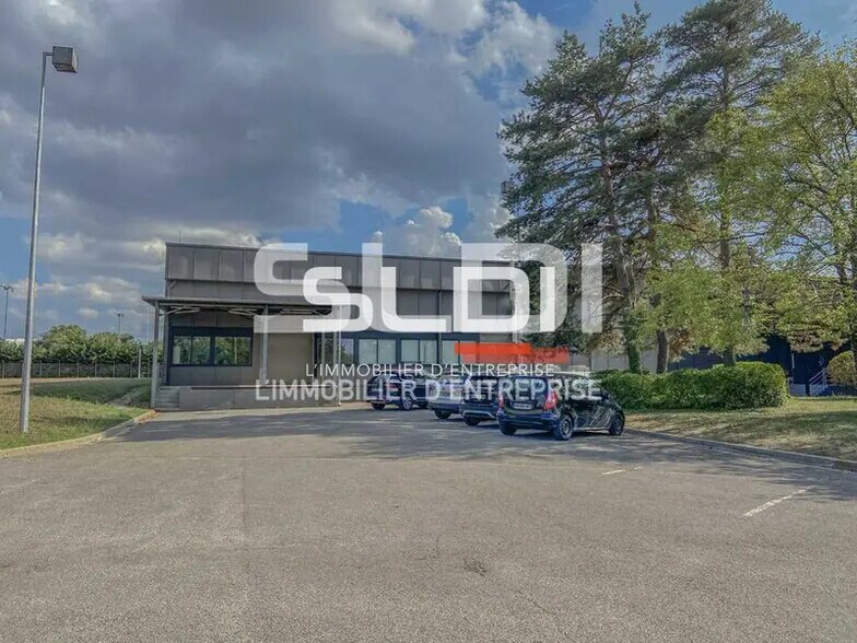 466 Rue Des Mercières, Rillieux-la-Pape à louer - Photo du bâtiment - Image 2 de 6