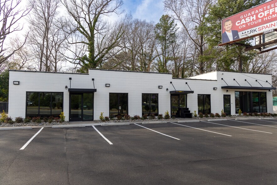 2522-2524 S Wilmington St, Raleigh, NC à louer - Photo du bâtiment - Image 2 de 4