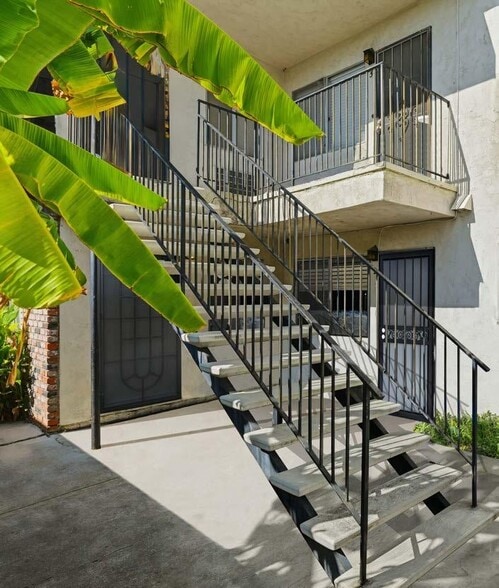 4335 Cherokee Ave, San Diego, CA for sale - Building Photo - Image 2 of 8