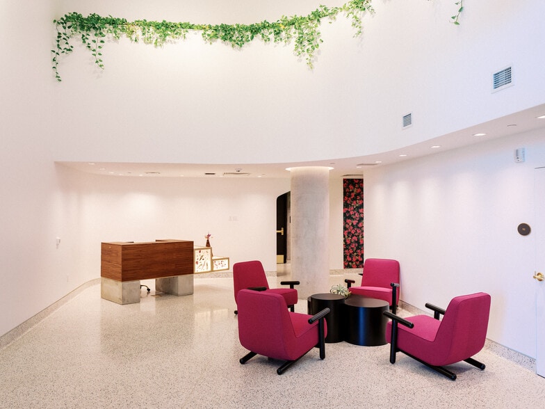 3500 Chestnut Pl, Denver, CO for lease - Lobby - Image 3 of 37