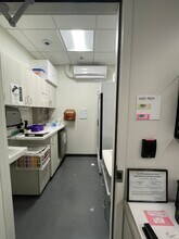 1062 NW Overton St, Portland, OR for lease Interior Photo- Image 2 of 23