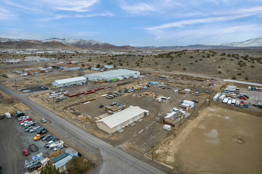 18 Kit Kat Dr, Mound House, NV à vendre - Photo principale - Image 1 de 4