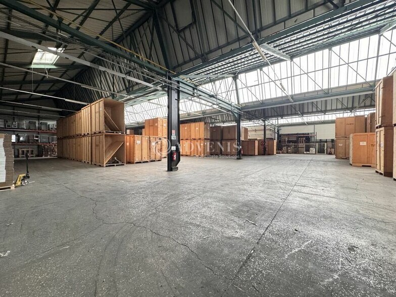 Flex in Meaux for lease - Building Photo - Image 2 of 9