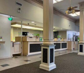 100 N Main St, Newton, MS à vendre - Photo intérieure - Image 2 de 6