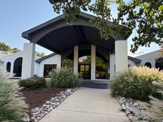 Plus de détails pour 411-511 N Wendover Rd, Charlotte, NC - Bureau/Médical à louer