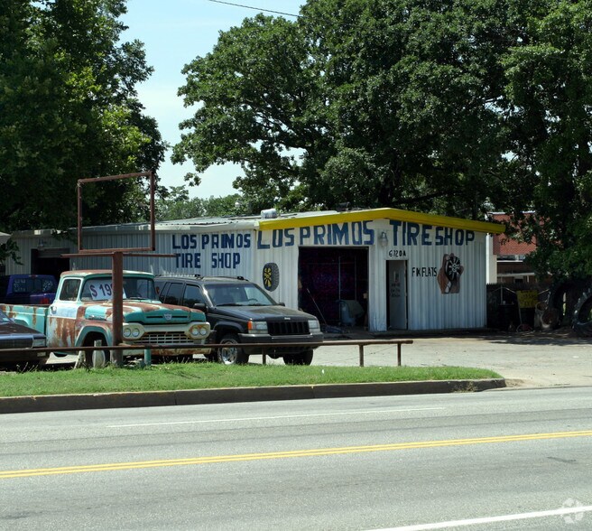 6720 NW 10th St, Oklahoma City, OK à vendre - Photo du bâtiment - Image 3 de 3