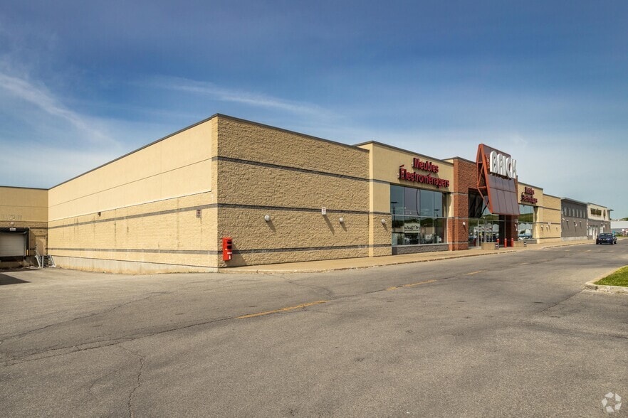 6801-6821 Boul Newman, Montréal, QC for lease - Primary Photo - Image 1 of 13