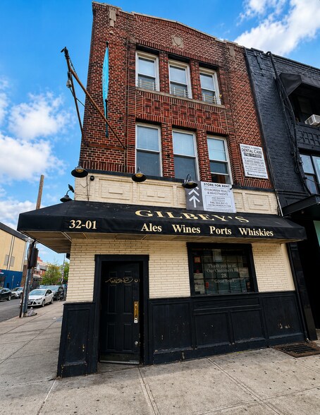 32-01 Broadway, Astoria, NY à louer - Photo du bâtiment - Image 2 de 6