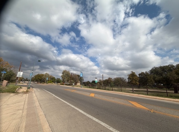 2011 Mission Rd, San Antonio, TX à louer - Photo de la ville - Image 3 de 15