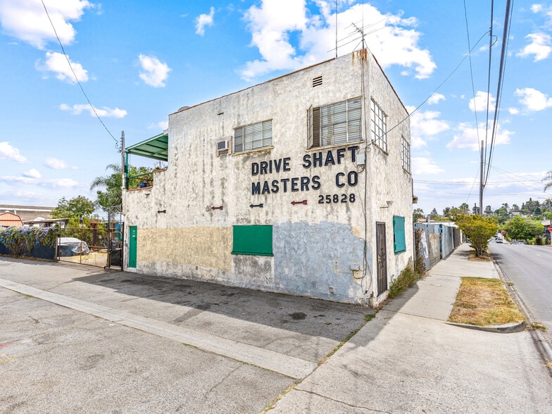 25828 President Ave, Harbor City, CA for sale - Building Photo - Image 2 of 37